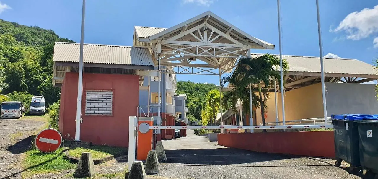 Apartment With 2 Pools Free Wifi And Parking At The Trinite Bay Residence